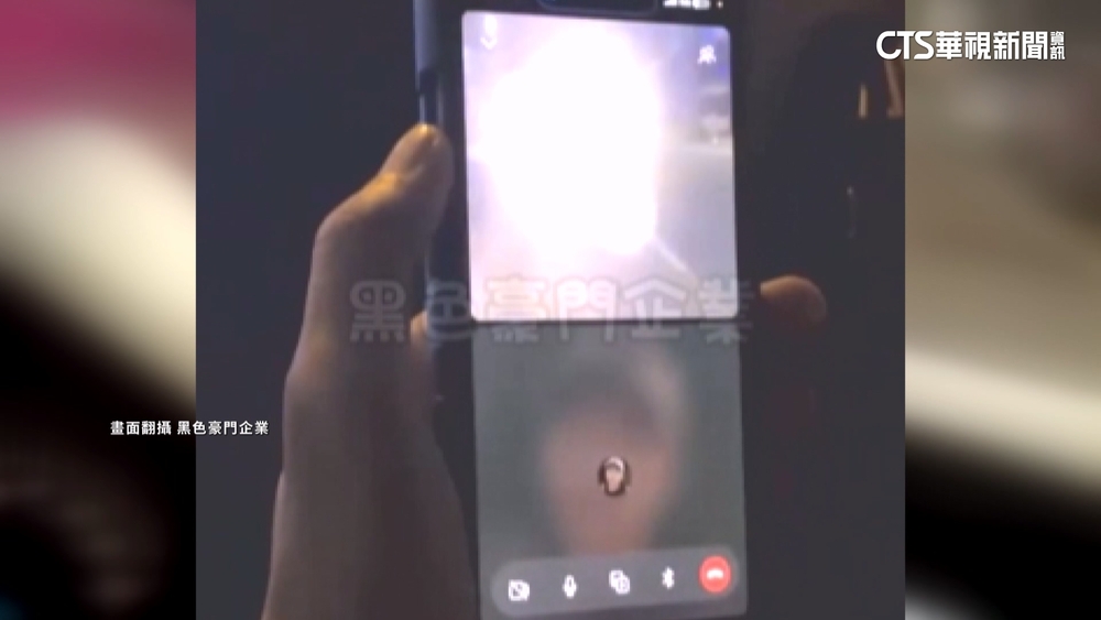 凌晨放鞭炮擾民遇攔查　嫌撞警車逃逸還視訊轉播