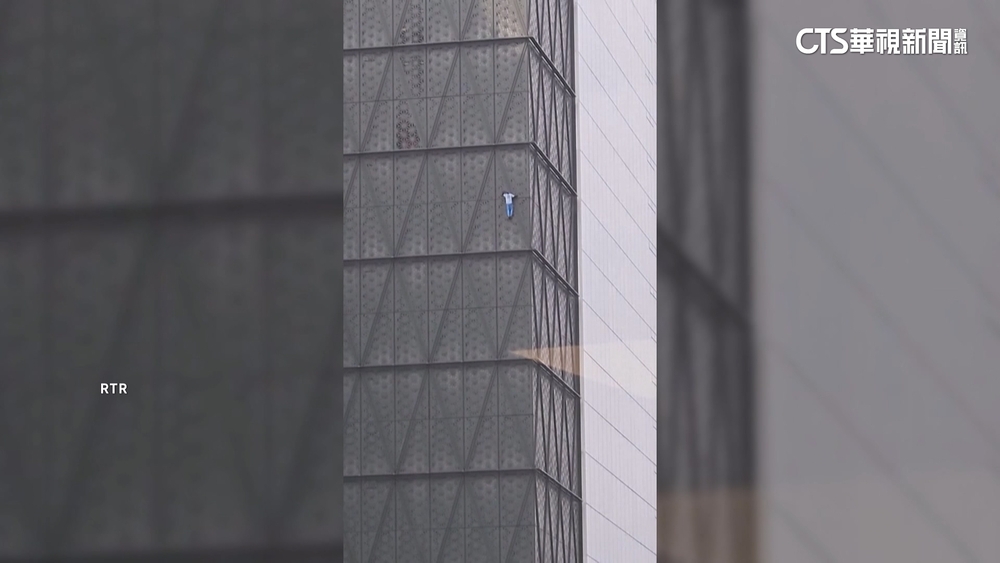 波蘭版蜘蛛人！　無繩索徒手攀阿根廷30層高樓