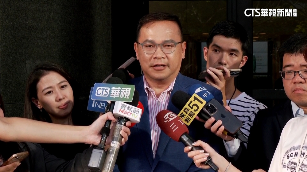 芯秀「民眾投訴」影片控闖紅燈　王義川批遭跟監