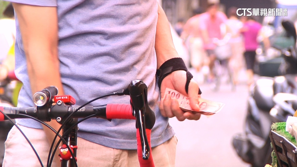 多少錢算「普通家庭」？　網友：年收200萬.有車和房