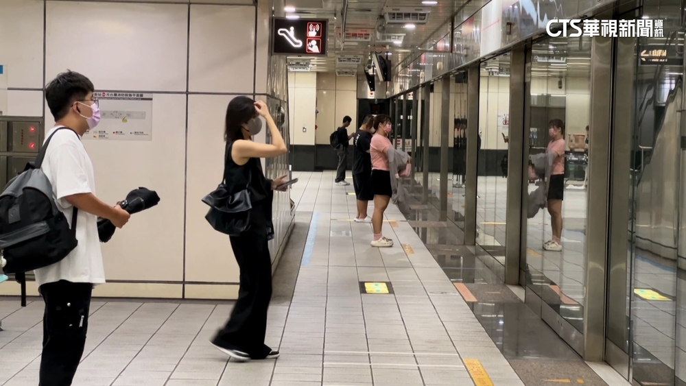 體感飆37度！捷運站離峰沒開冷氣　高捷：配合節能