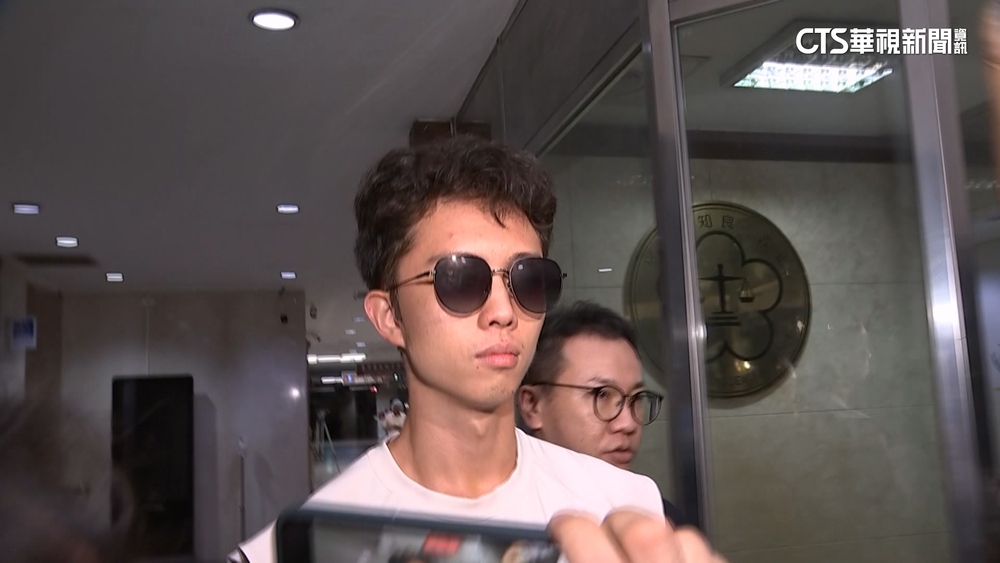 孫安佐涉槍砲罪30萬交保　父母急找王牌律師團救兒