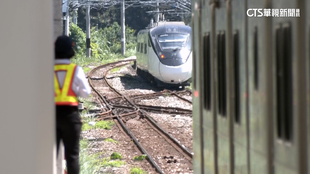 新自強號撞土石流出軌　台鐵：泥沙淹隧道口釀災