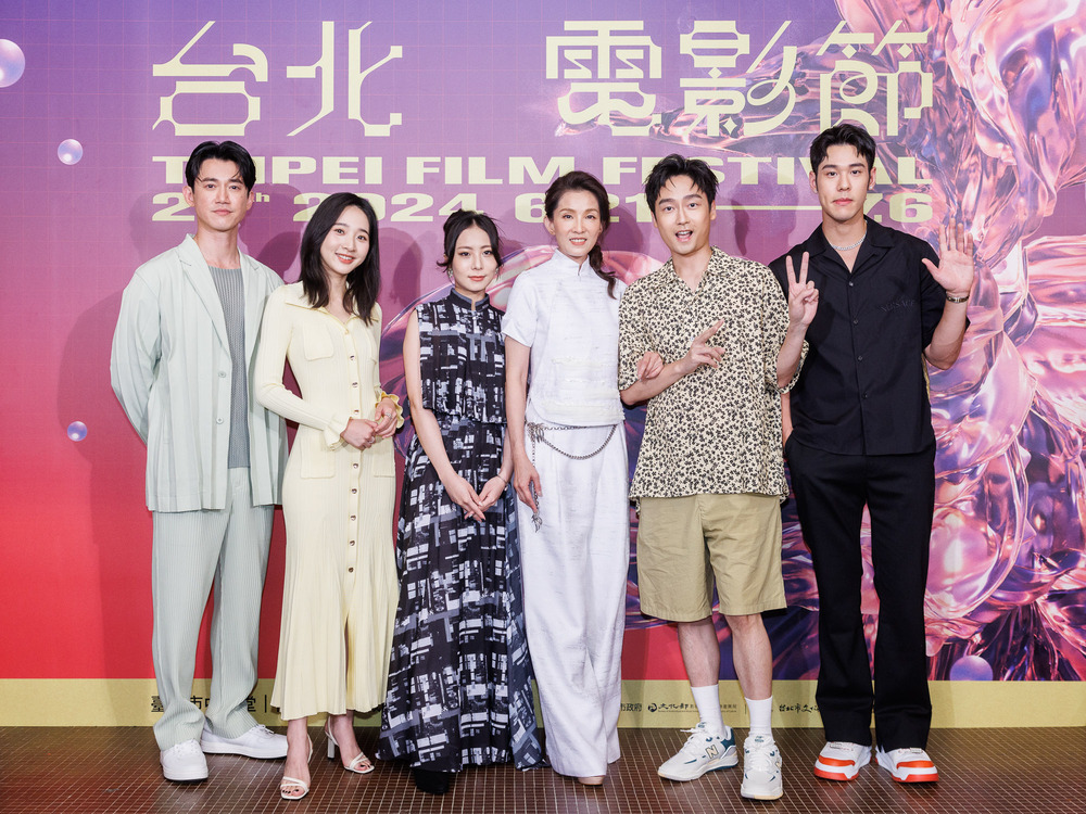 《塑膠花》主創吳慷仁（左起）、李沐、導演鄭雅之、葉全真、林鶴軒及周予天共同出席台北電影節世界首映。(圖／台北電影節提供)