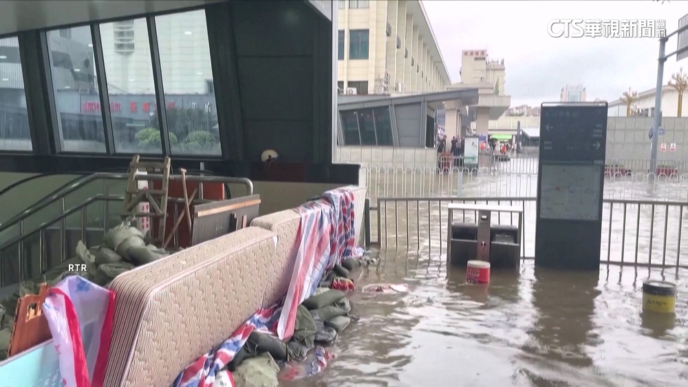 長沙暴雨淹沒地鐵道路　水庫卻開閘加重災情