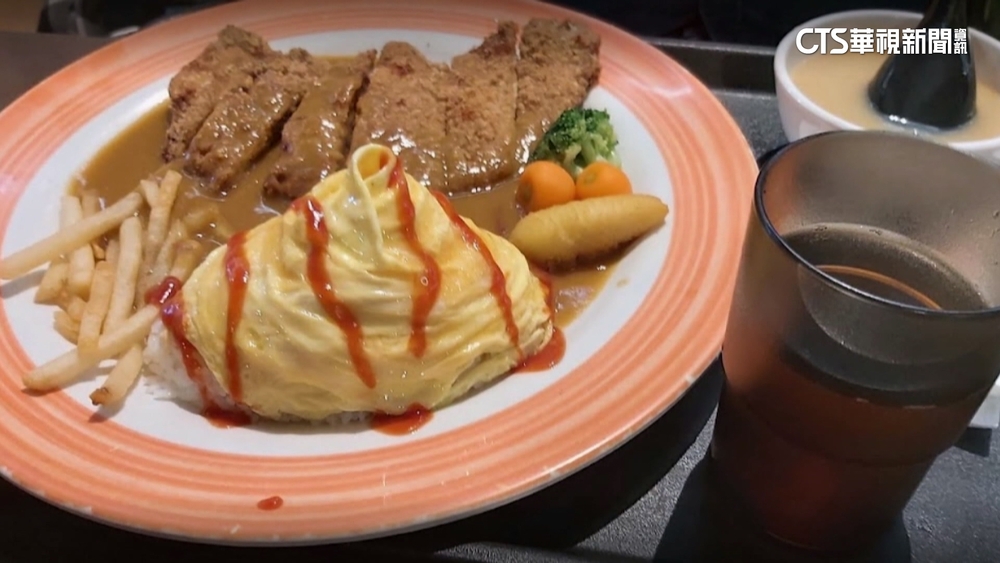 鴻屋咖哩再爆食安疑慮　民眾外帶食用「腹痛.高燒」