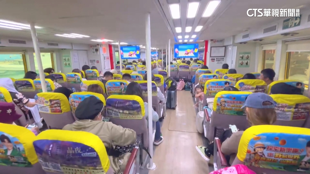 小琉球交通船乘客「占位日常」　導遊勸說反遭嗆