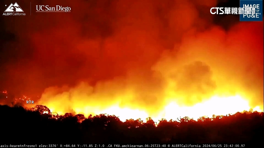 美國加州山頭遭雷擊　引發火災一發不可收拾