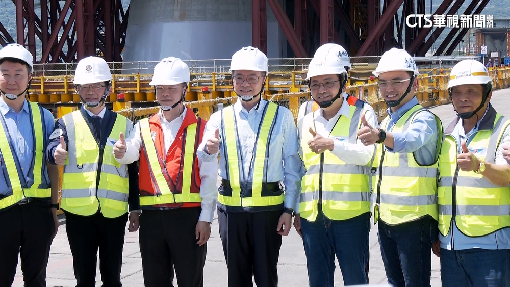 淡江大橋擬2025完工　卓揆視察喊話合作