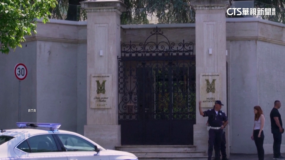 以駐塞使館警遭十字弓射頸　內政部長：恐攻