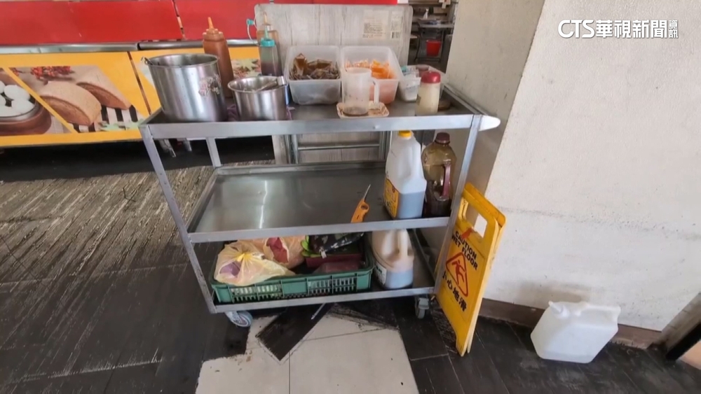 連鎖包子店出包！醬油桶內有蟑螂　業者：加強改善
