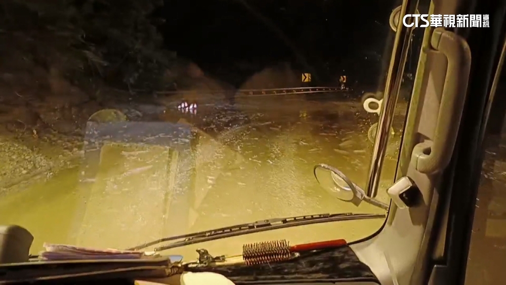 蘇花崇德段土石流封路　台鐵崇德-和仁列車停駛