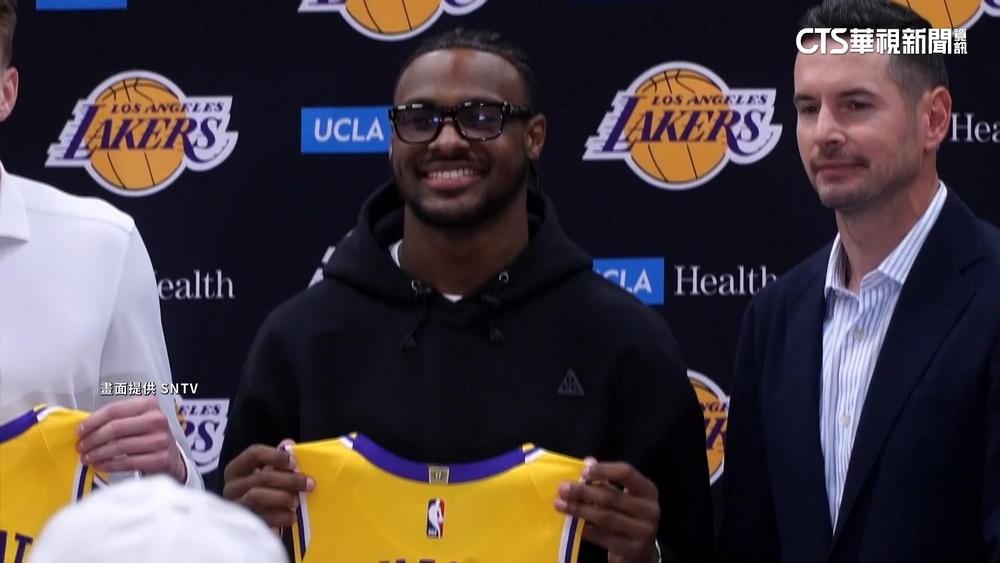 湖人詹家父子檔　Bronny同場「詹皇」不怕質疑