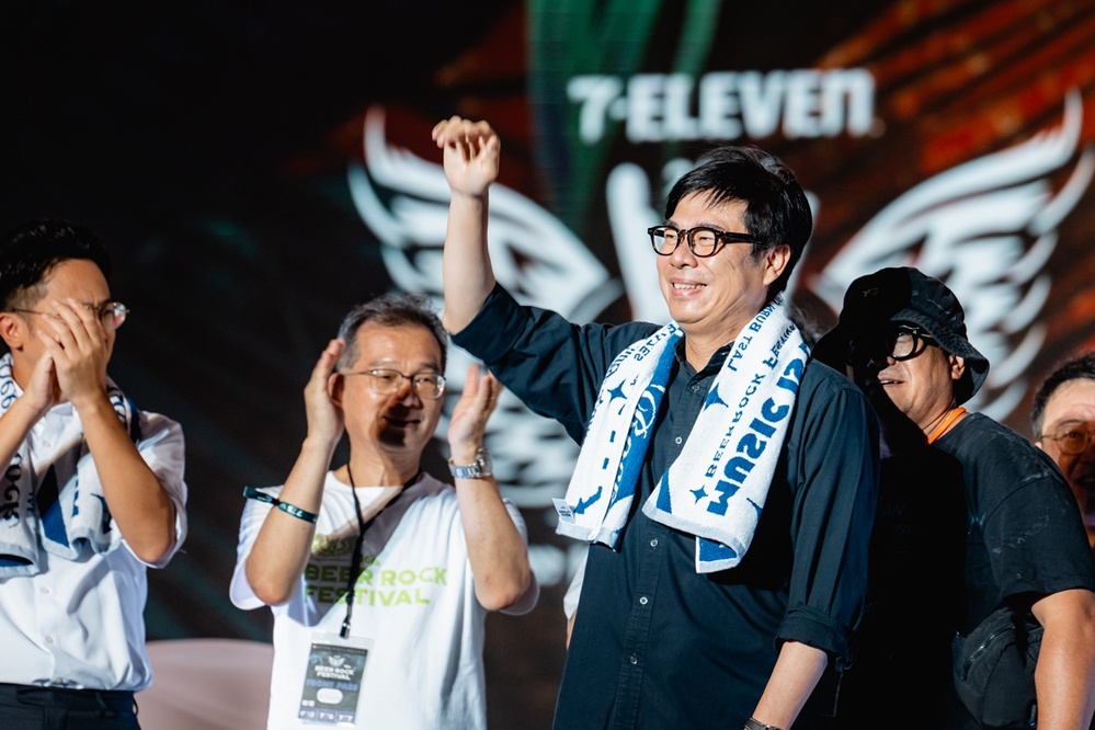 高雄演唱會連發　下半年還有！陳其邁：有一些被粉絲猜中