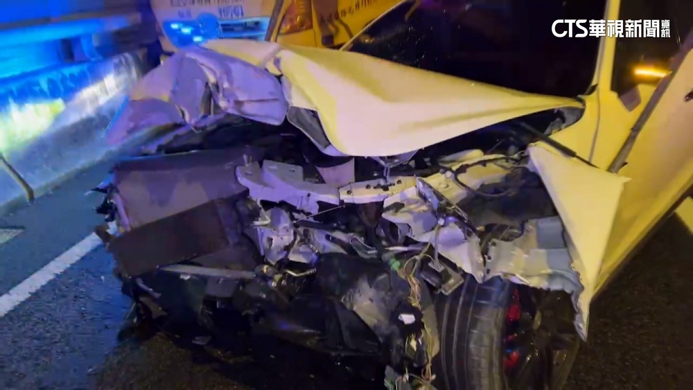 酒駕開瑪莎拉蒂撞74快道護欄　　警追到醫院酒測