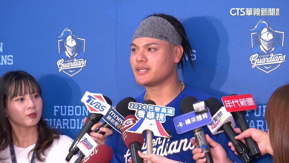 張育成中職初登場　鋒哥讚：當前台灣最強打者