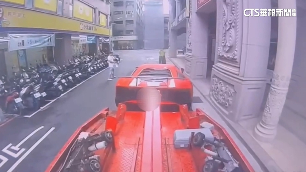 愛車「大牛」違停遭拖吊　超哥歉：停不進停車場