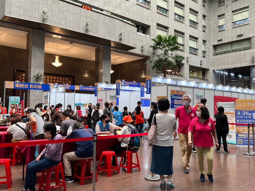 就在週五！北市企業徵才釋千個工作機會 1行業高薪達300K