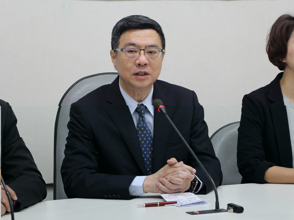 讓台灣脫離青年人低薪時代　卓榮泰：軍公教加薪帶動民間