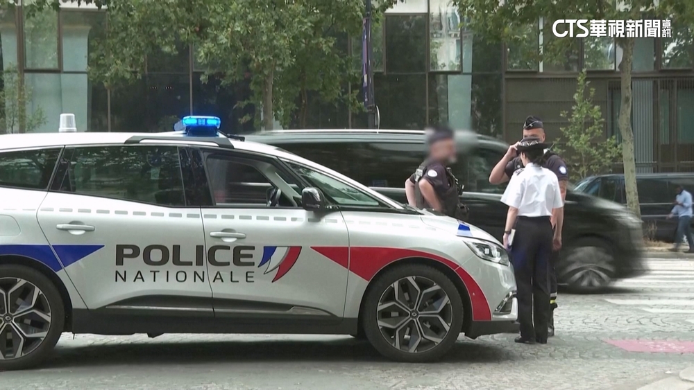 奧運在即　巴黎轎車衝撞露天咖啡座釀1死6傷　排除恐攻