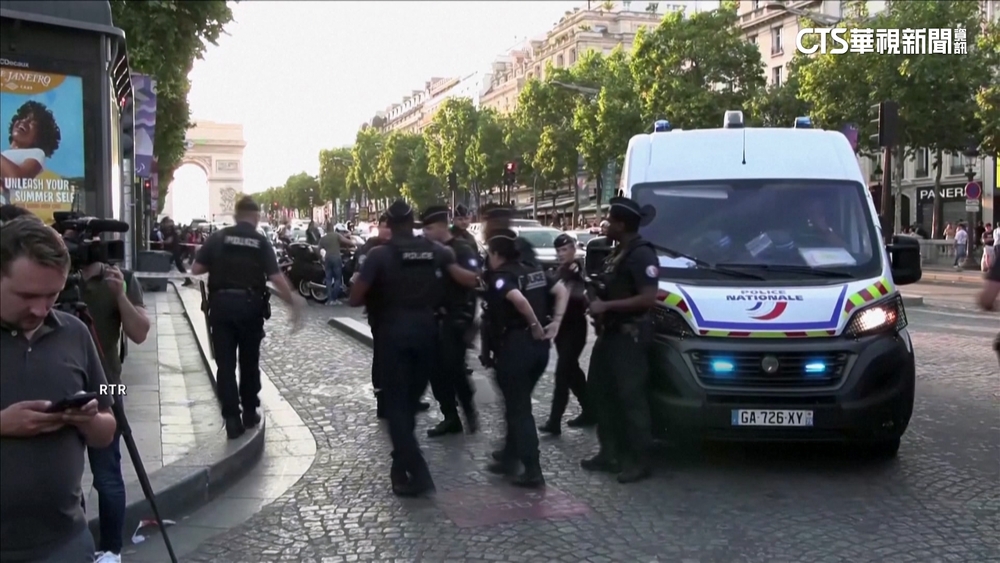 奧運在即巴黎不平靜 男子持刀襲警 遭開槍反擊受重傷