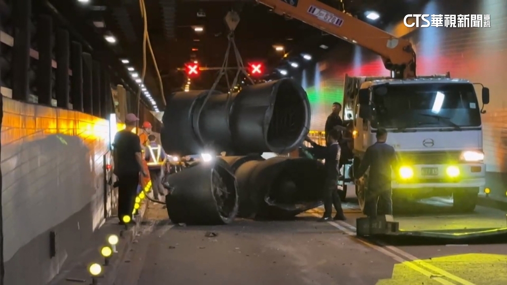 高雄過港隧道排煙風機遭撞　港務公司估損9百萬