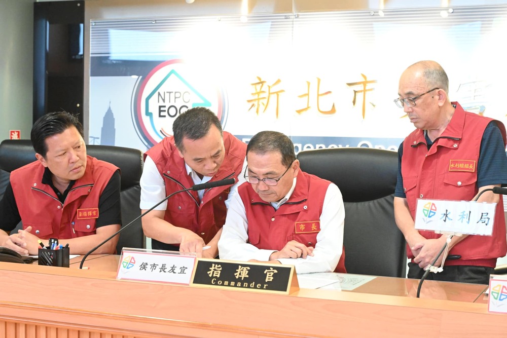 「您是台北的超級英雄」　侯友宜臉書湧大量網友敲碗颱風假