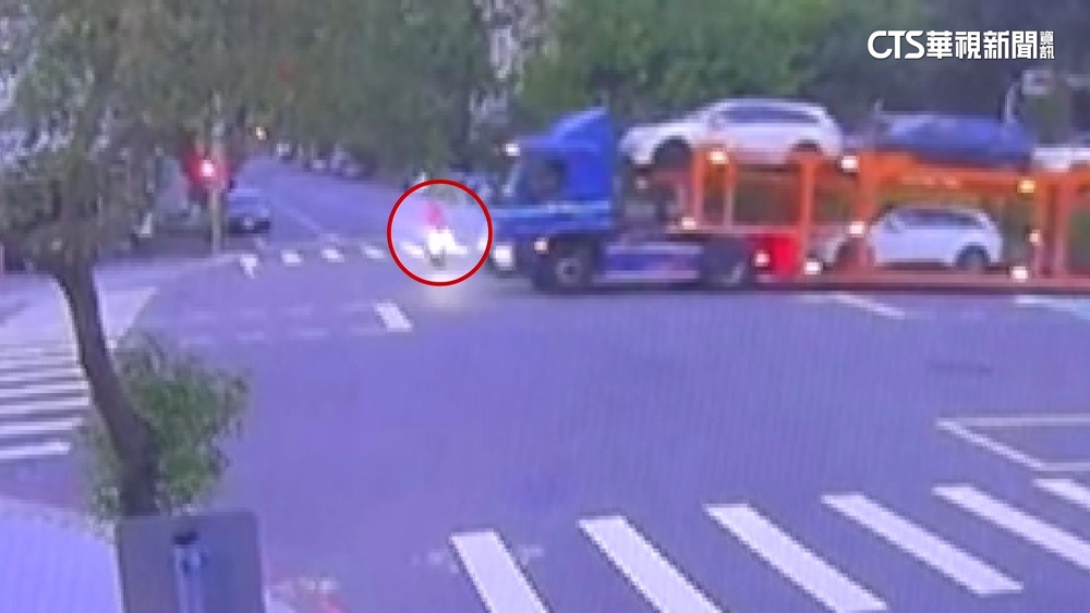 外送員騎車撞曳引車　安全帽噴飛頭部重創亡