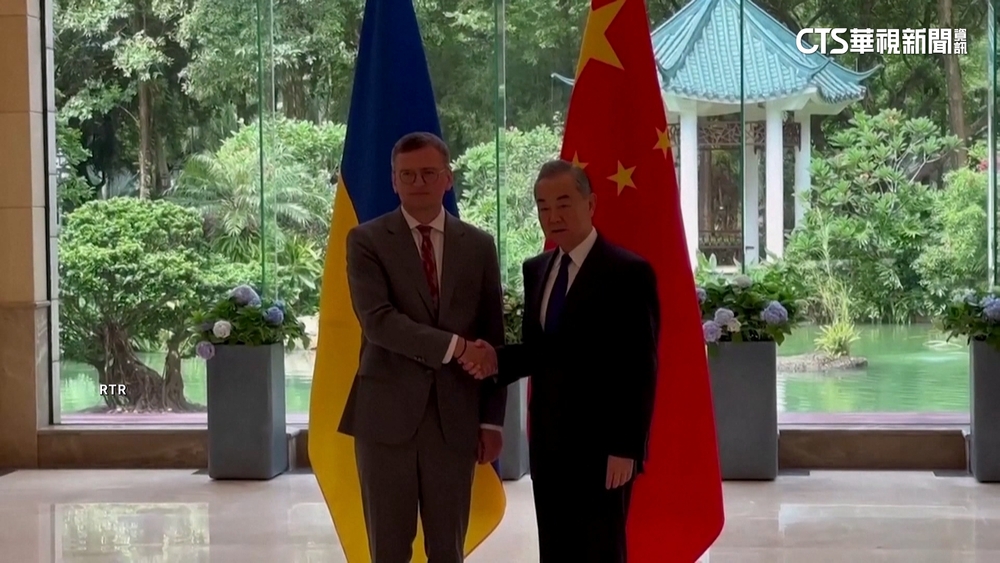 盼中國當和平使者？　烏外長赴中與王毅會談