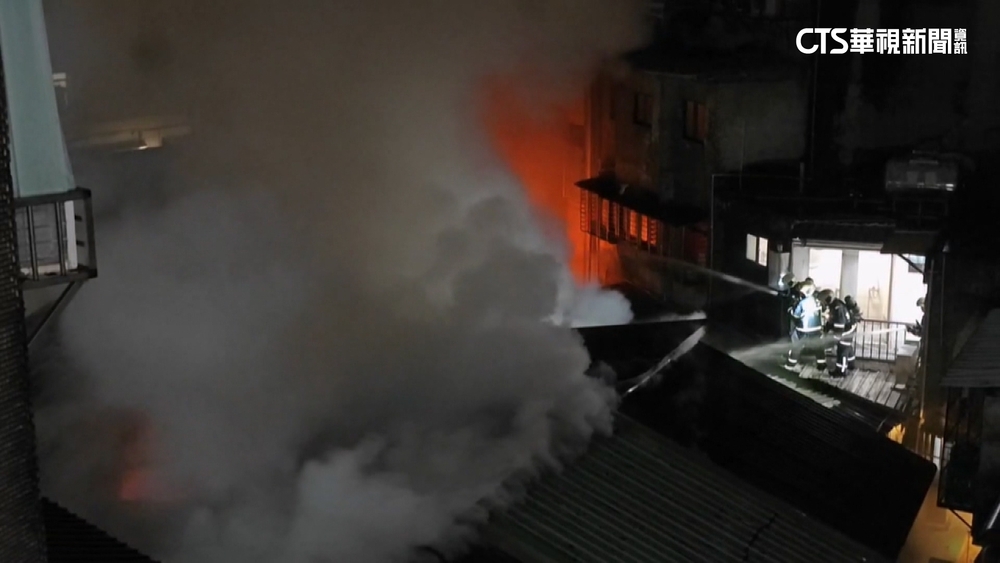 北市大同區民宅凌晨火　7旬婦人嗆傷幸無大礙