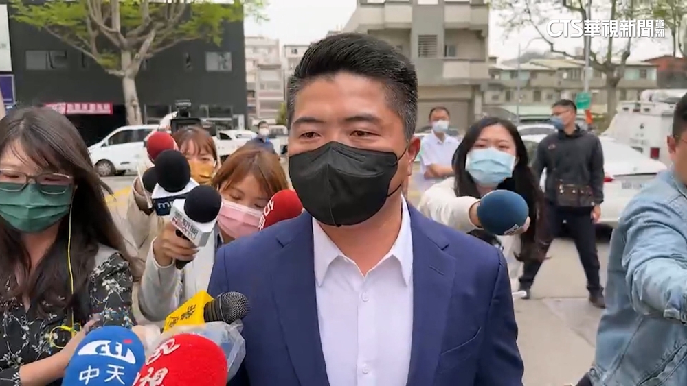 顏寬恒涉貪汙、偽造文書案　法院一審共判8年4月　