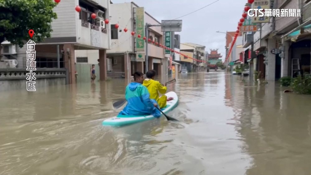 八掌溪溢堤！　後壁空拍如汪洋　　美上美慘淹「險滅頂」