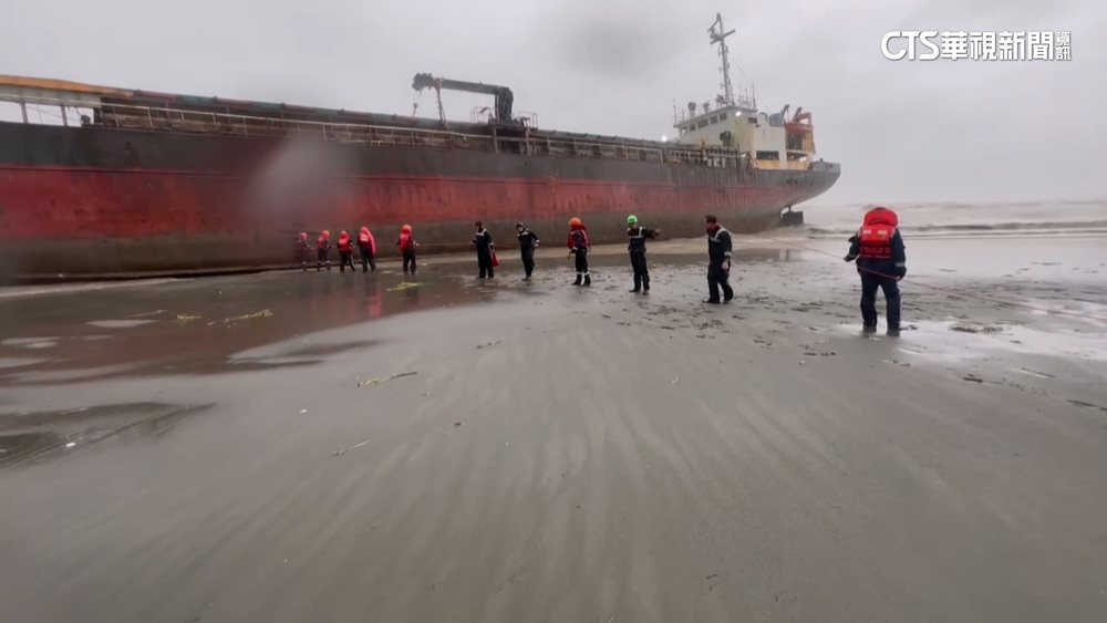 「凱米」肆虐！　海上不平靜　8貨輪外海擱淺1沉沒