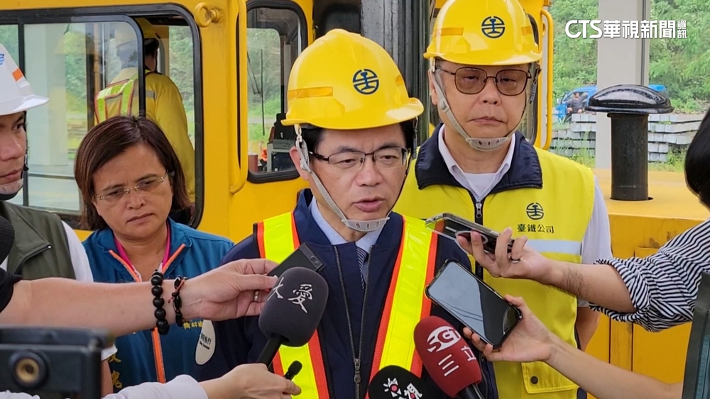 蘇花公路搶修遇坍　8工程員倒車逃逸險遭埋