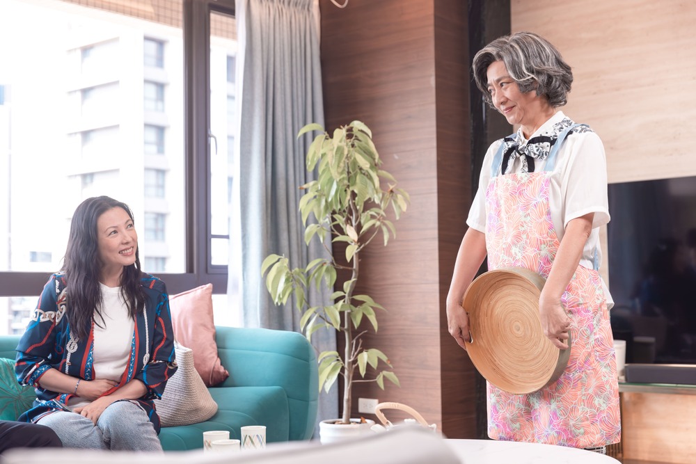辣個女人終於登場！《我的意外室友》陳孝萱飾演超有個性母親