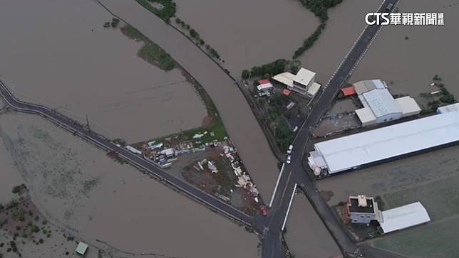 凱米颱風災後補助　黃偉哲宣布「再加碼1.5萬！」 最高可領4.5萬