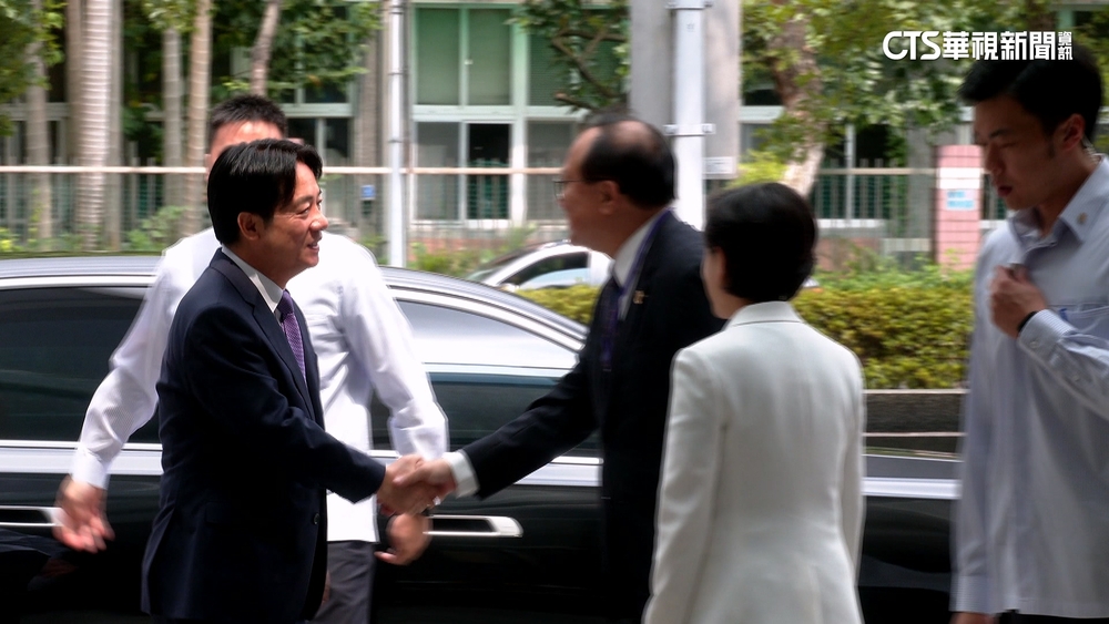 賴滿意度破5成　黃暐瀚曝3關鍵：抗中.肅貪.親民