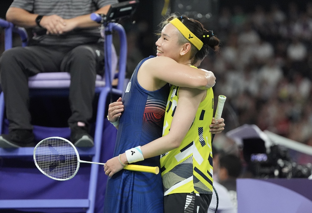 巴黎奧運》戴資穎無緣晉級！　依瑟儂落淚擁抱小戴：妳一直是我的鏡子