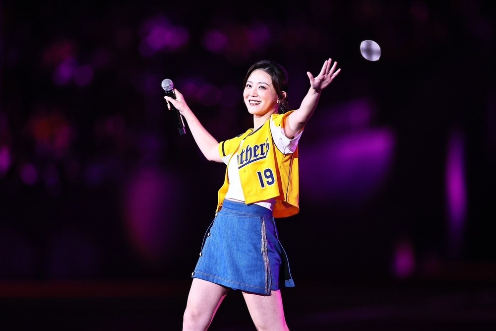 跟王建民握完手就掉頭把許基宏當路人？　卓文萱還原「掉頭就走」現場