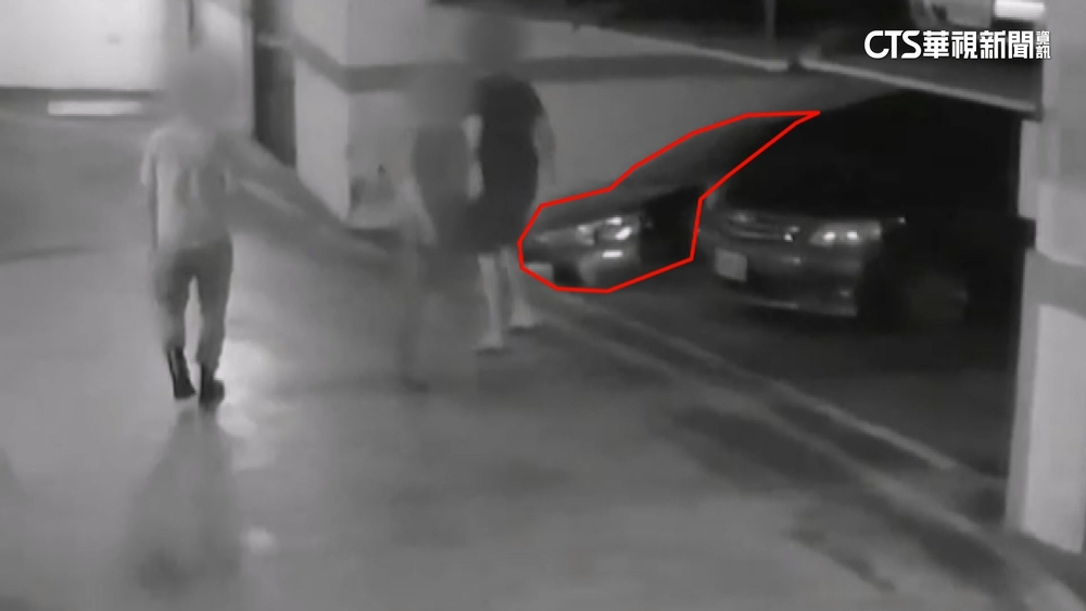 控鄰突按鈕啟動機械車格　車主腳傷提告遭駁回