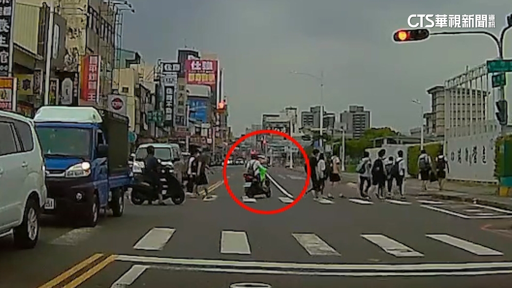 行人地獄？　高雄1年逾8千件違規　最高罰6000元