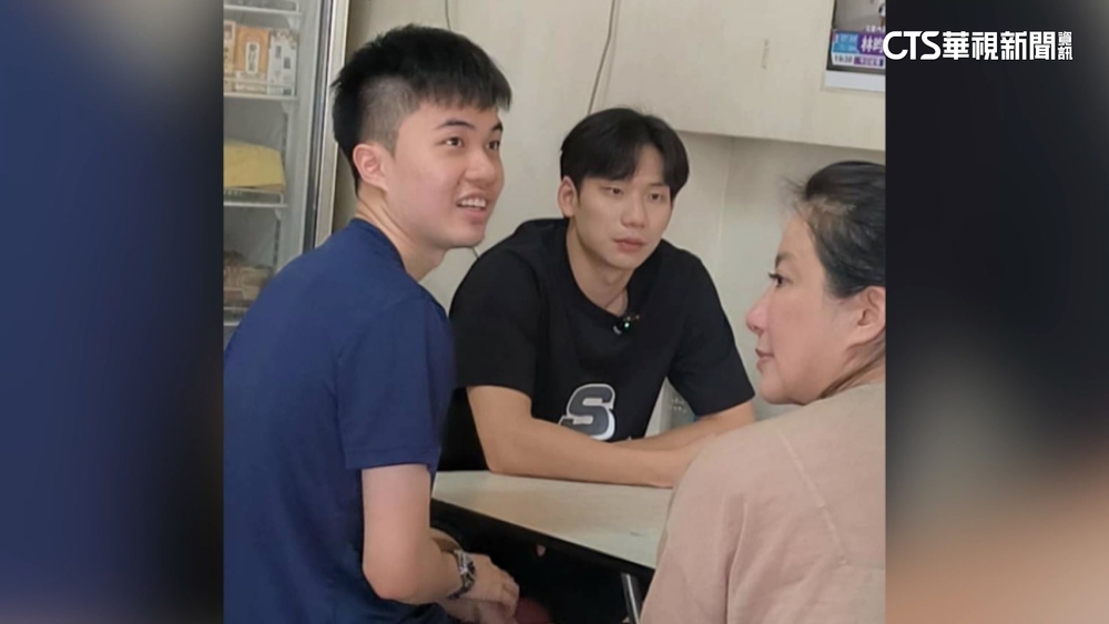 林昀儒.王冠閎「桌游CP」宜蘭合體啖美食！　粉絲瘋踩點