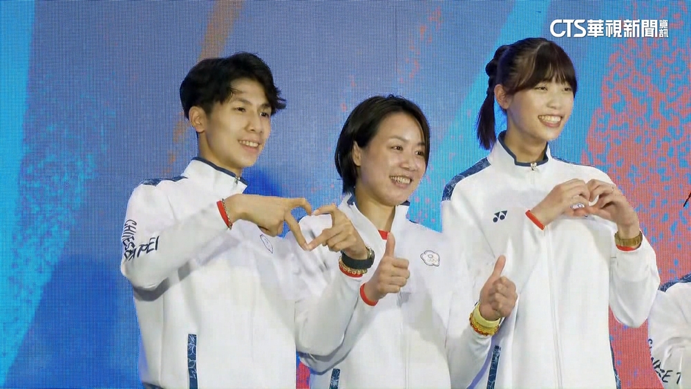 世界拳后林郁婷.射箭隊等國手　新北簽名會回饋粉絲