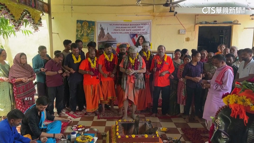 「波音星際航線」滯留　印裔太空人老家火祭祈福