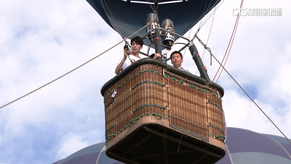 搭乘石岡熱氣球　林郁婷解鎖初體驗　李洋：緊張冒手汗