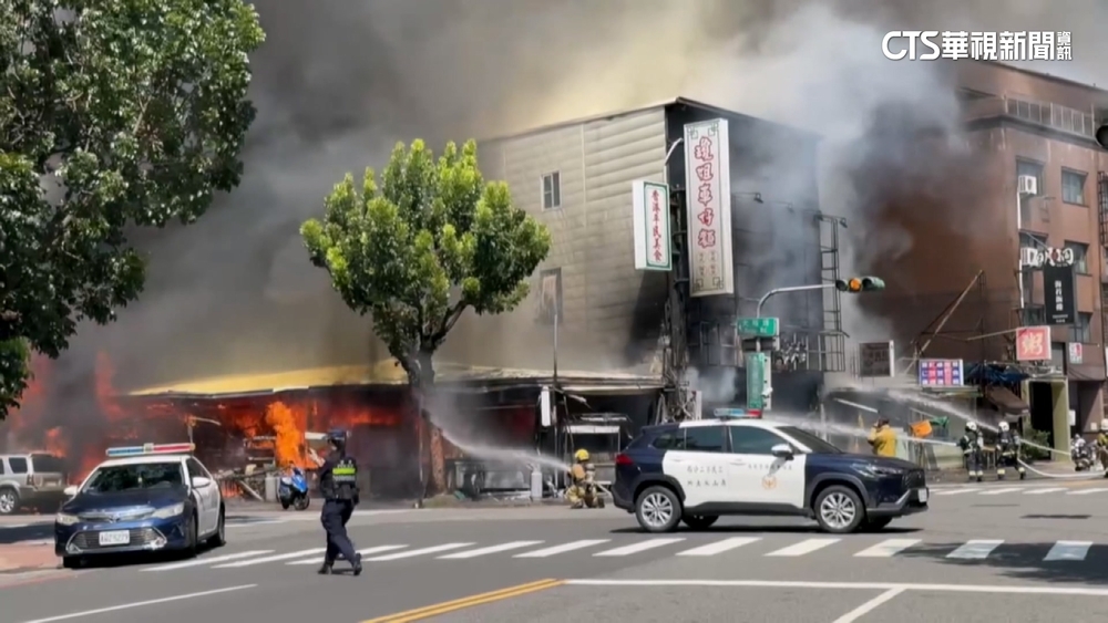 知名麵店陷火海！疑素食闆娘摔倒釀災　延燒9攤2房