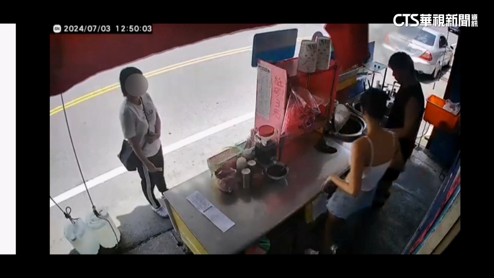 肉羹店塑膠袋破！客怒給1星　店家質疑「自己勾破」