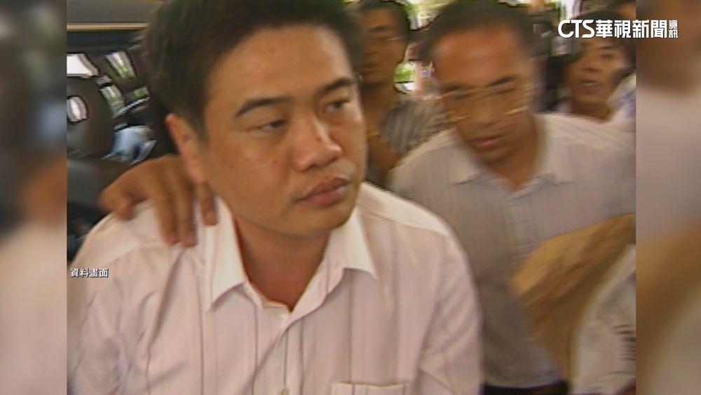 曾犯警大招生舞弊案　師竊老東家上億教材被逮