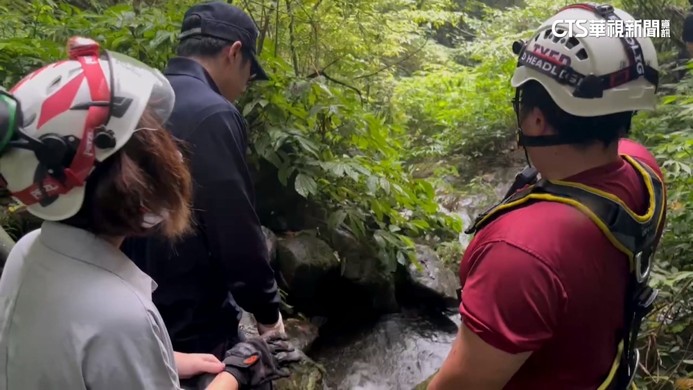 人倫悲劇！父子出遊爭吵跌溪谷　父溺斃子遭收押