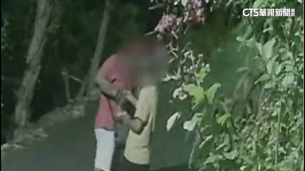 不滿騎車被追！　父子朝黑狗狂轟10槍報復遭逮